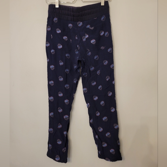 Sunday Best Flower Joggers - Picture 7 of 9